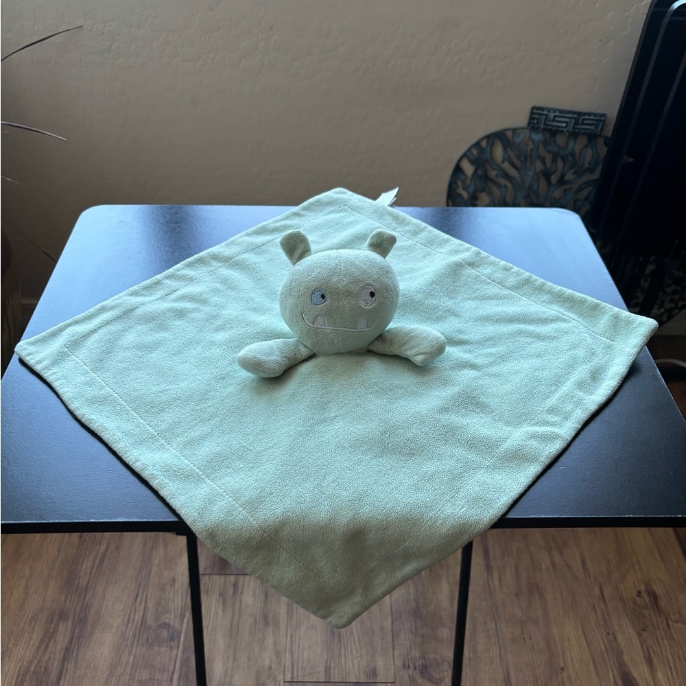 First impressions monster Lovey